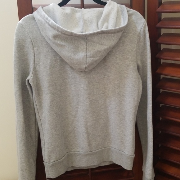 Sweatshirt - Picture 2 of 3